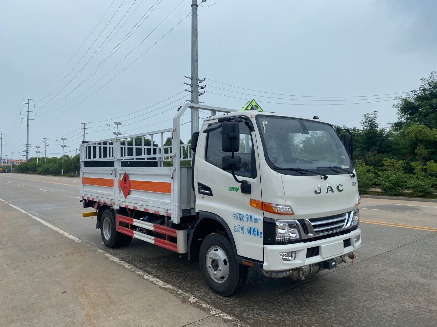 楚勝牌CSC5045TQPJH6型氣瓶運輸車